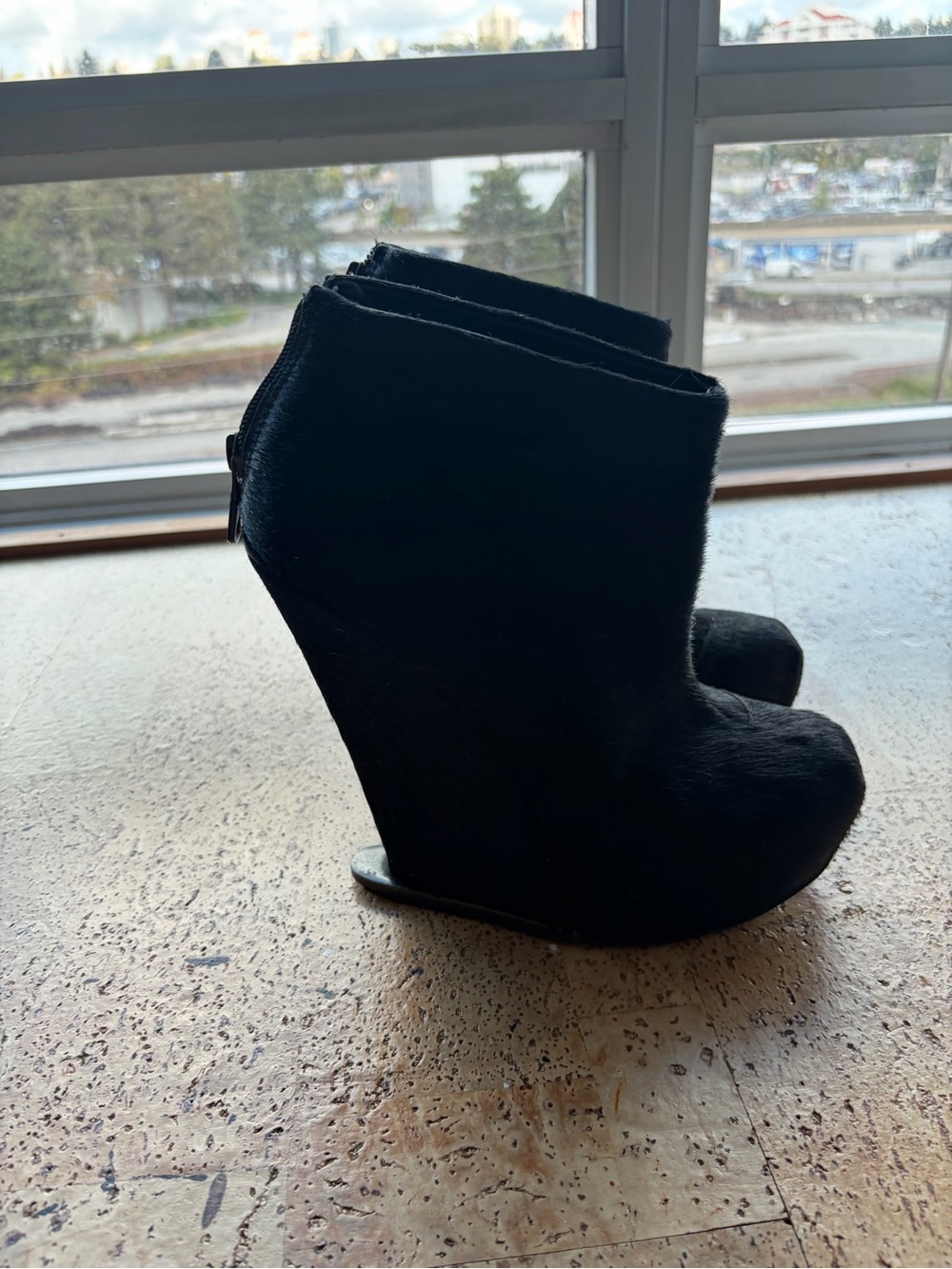 BCBG pony hair wedges size 37